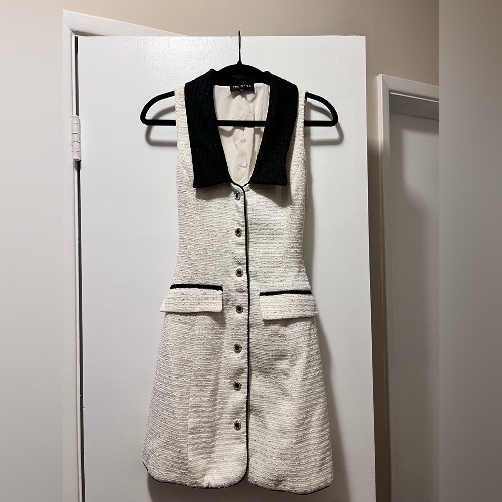 NWOT THE SANG Contrast Dress, Size Small